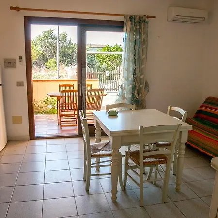 Residenziale Spiaggia Longa Apartment Isola Rossa (Sassari)